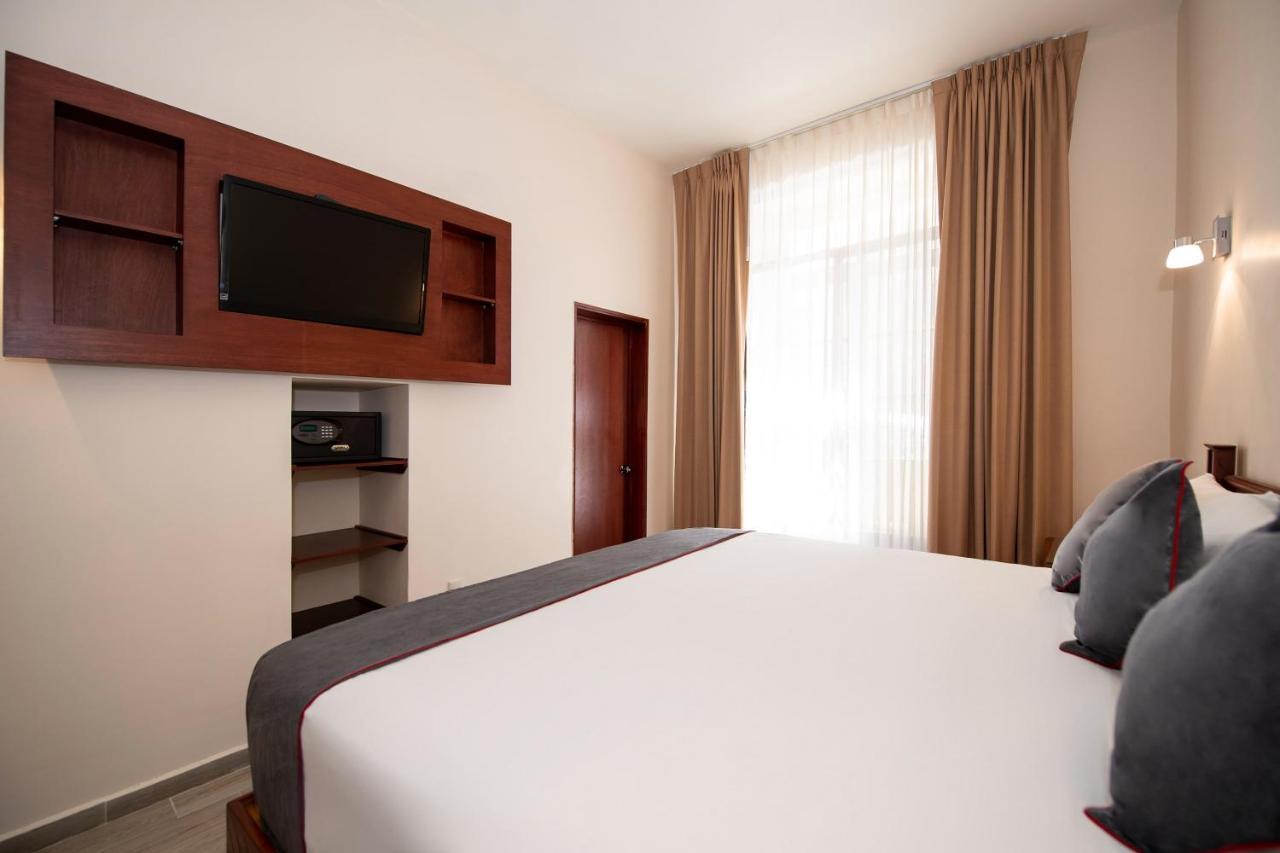 Hotel Senorial