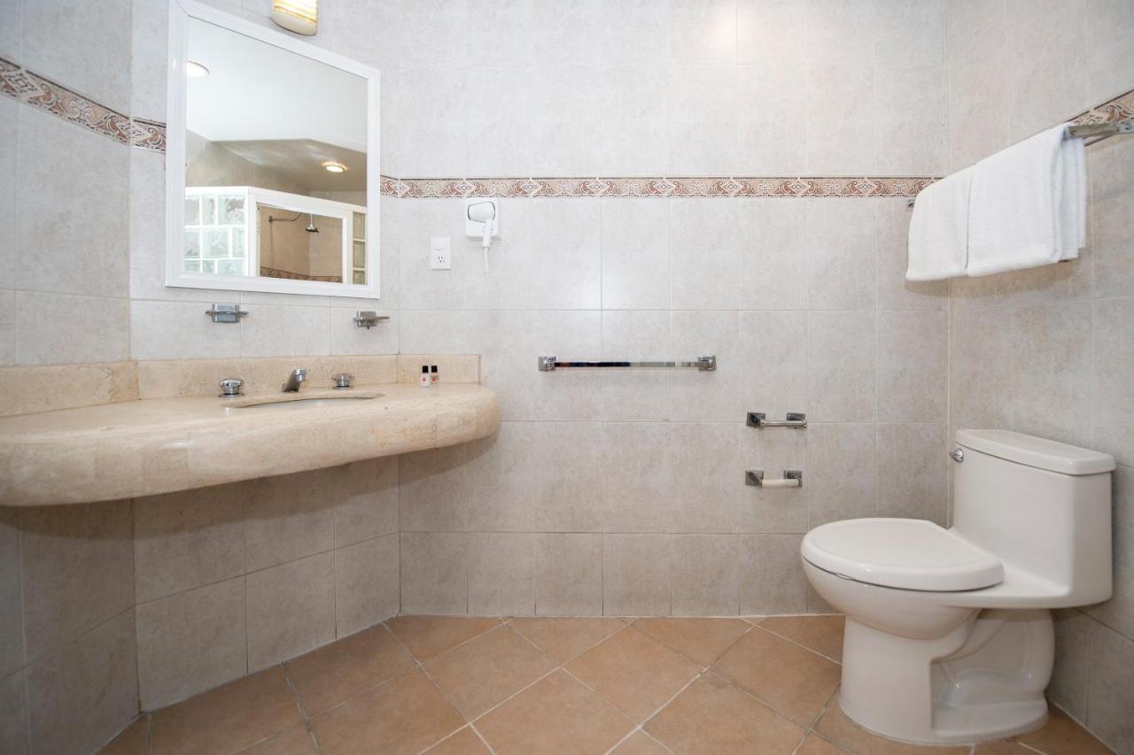 Hotel Senorial 3*